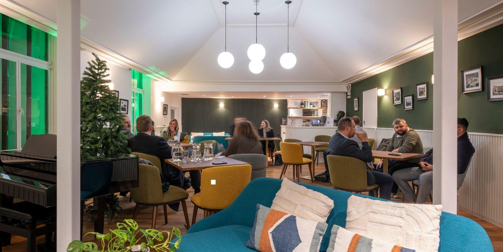 Vanbrugh room with people in it