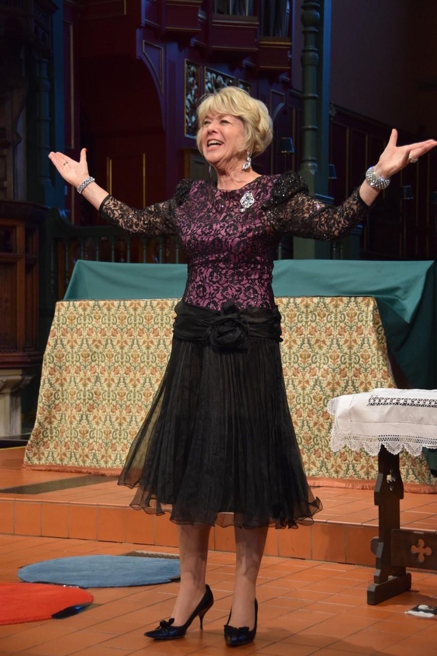 Rosie Ashe as Dora Bryan